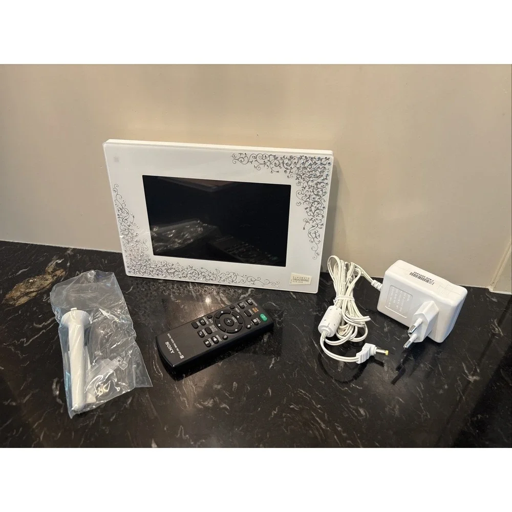 SONY Digital Photo Frame 2GB 7